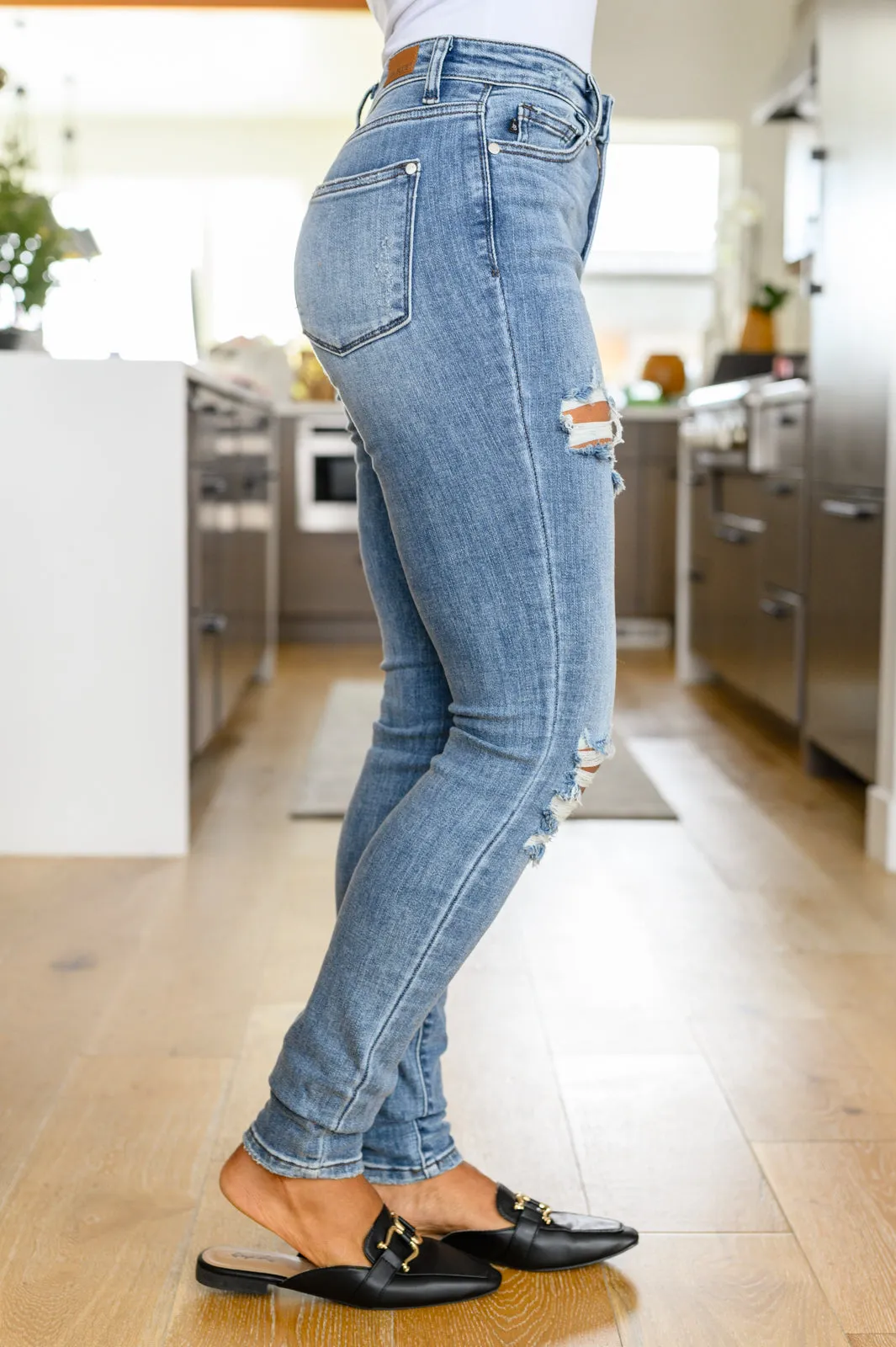 Judy Blue Bring It Up Tall Destroyed Skinny Jeans